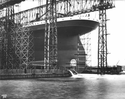 Titanics construction project plating the hull Titanics construction project plating the hull